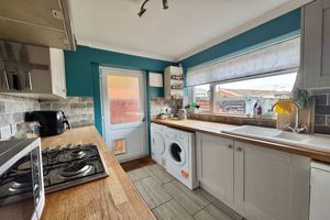 Kitchen- click for photo gallery